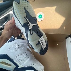 Jordan 6 Midnight Navy Grade School